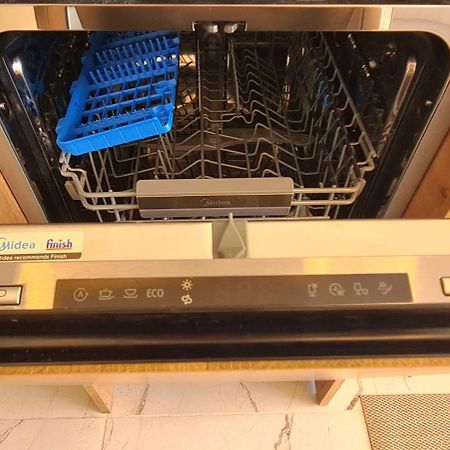 Apartment Linea De Playa Estepona Ngoại thất bức ảnh
