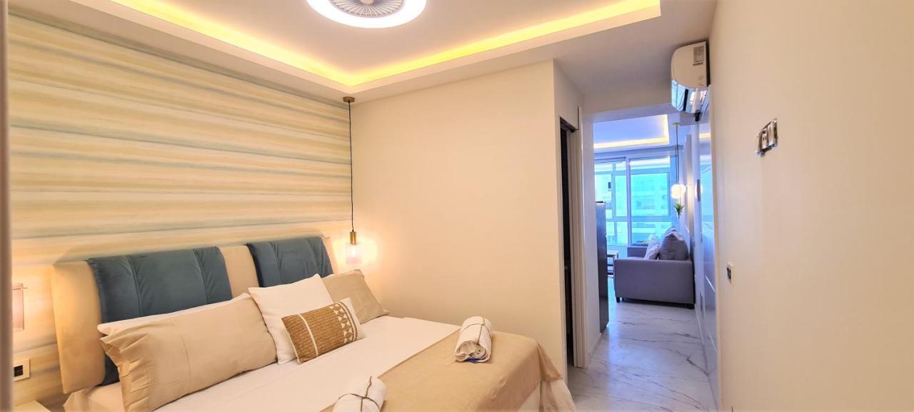 Apartment Linea De Playa Estepona Ngoại thất bức ảnh
